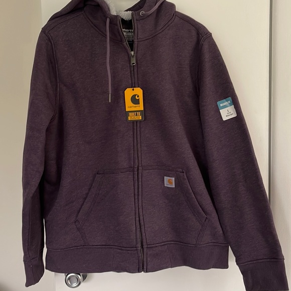 Carhartt Tops - Sherpa Carhartt sweat shirt